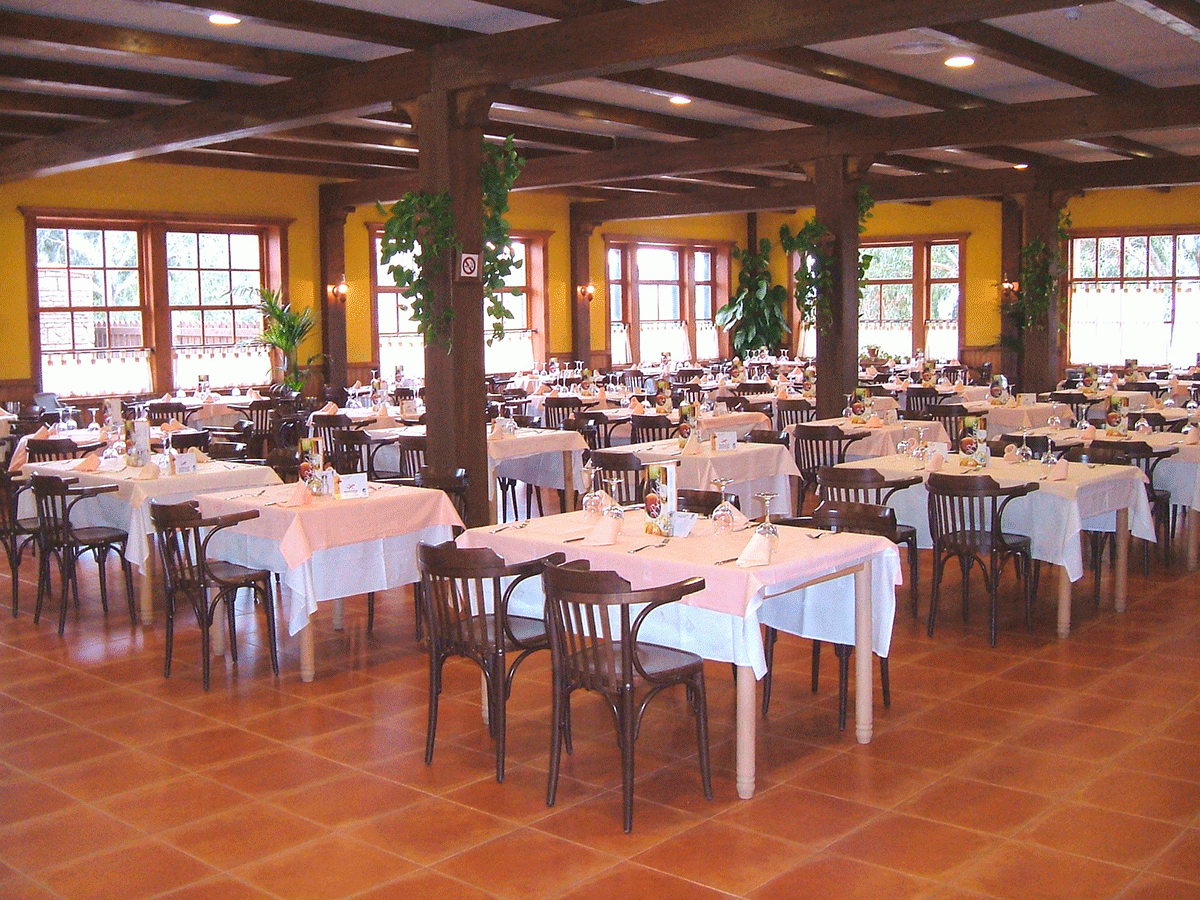 restaurante-oasys-1-1200x900.gif